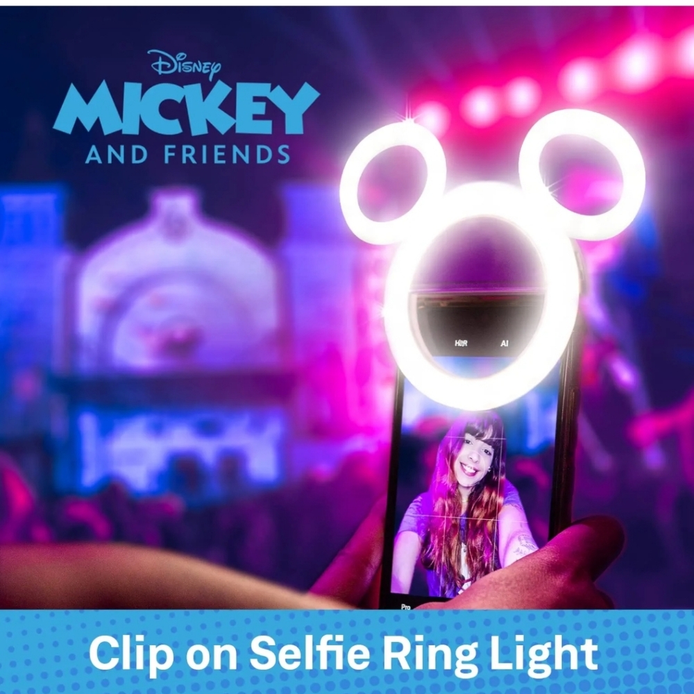 Mickey and friends NWT selfie light